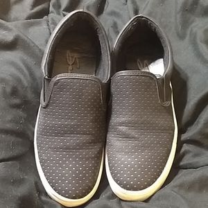 Seven7 slip on sneakers size 9 black